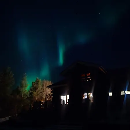 Kaunis Ja Tyylikaes Lomatalo Koko Perheelle Rentouttavaan Lomaan Rovaniemi