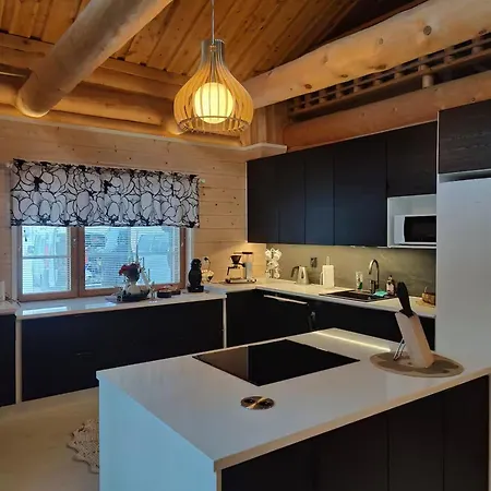 Kaunis Ja Tyylikaes Lomatalo Koko Perheelle Rentouttavaan Lomaan Ferienhaus Rovaniemi