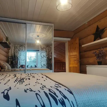 Kaunis Ja Tyylikaes Lomatalo Koko Perheelle Rentouttavaan Lomaan Rovaniemi