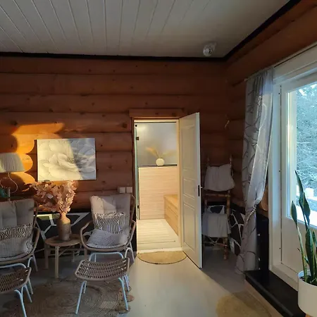 Kaunis Ja Tyylikaes Lomatalo Koko Perheelle Rentouttavaan Lomaan Ferienhaus Rovaniemi