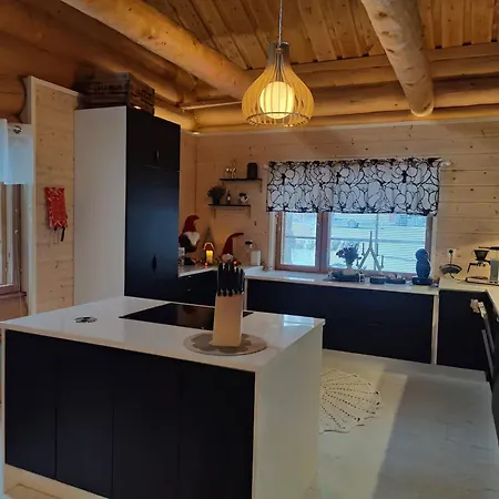 Ferienhaus Kaunis Ja Tyylikaes Lomatalo Koko Perheelle Rentouttavaan Lomaan Rovaniemi