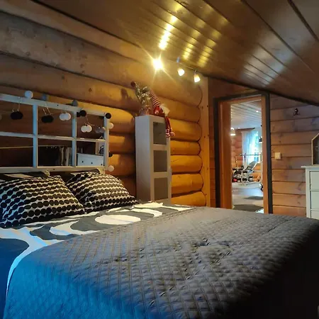 Kaunis Ja Tyylikaes Lomatalo Koko Perheelle Rentouttavaan Lomaan Rovaniemi