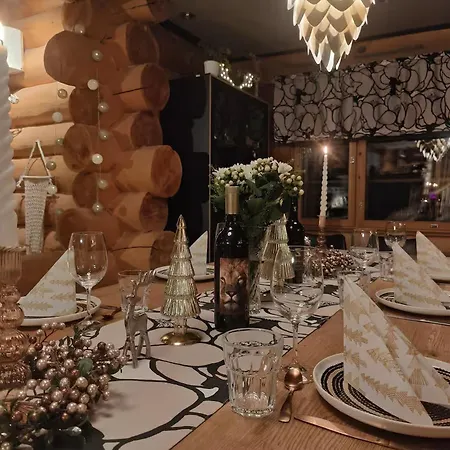 Kaunis Ja Tyylikaes Lomatalo Koko Perheelle Rentouttavaan Lomaan * Rovaniemi