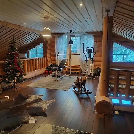 Kaunis Ja Tyylikaes Lomatalo Koko Perheelle Rentouttavaan Lomaan *